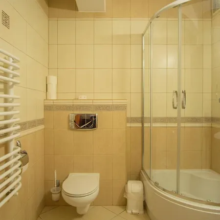 Goscinne Arkadia Pansiyon Łabowa